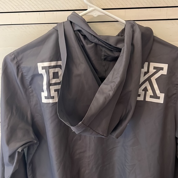 Victoria Secret wind breaker - Picture 3 of 3